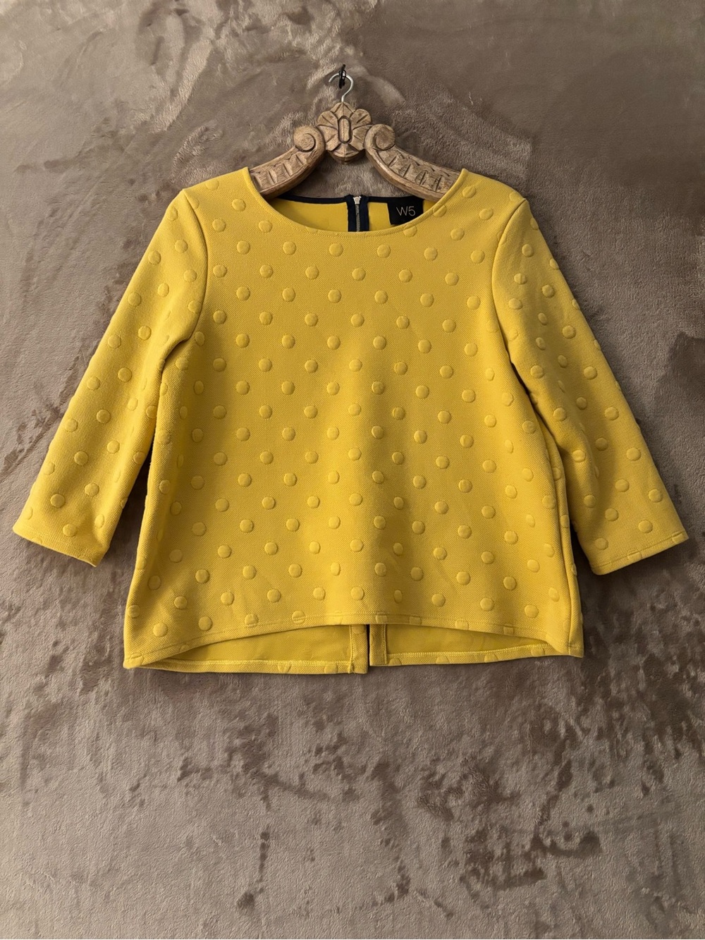 W5 Women’s Mustard Yellow Textured Polka-Dot 3/4 Sleeve Top Size L